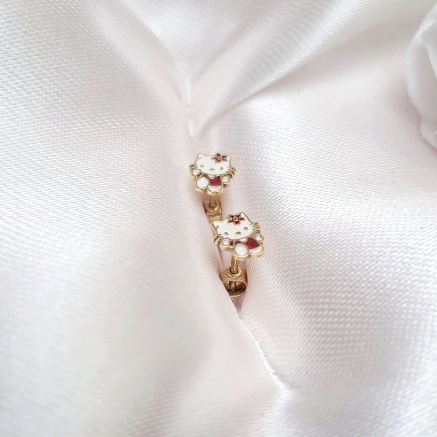 Broquel Hello Kitty 14K