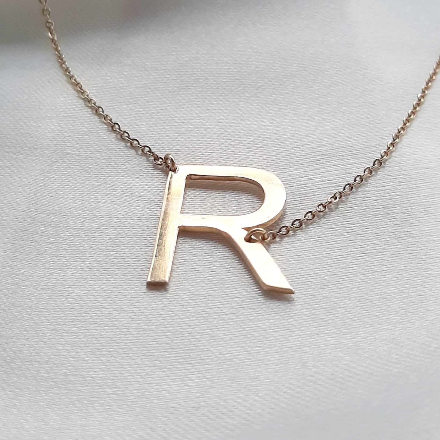 Collar Letra Inicial Oro Laminado