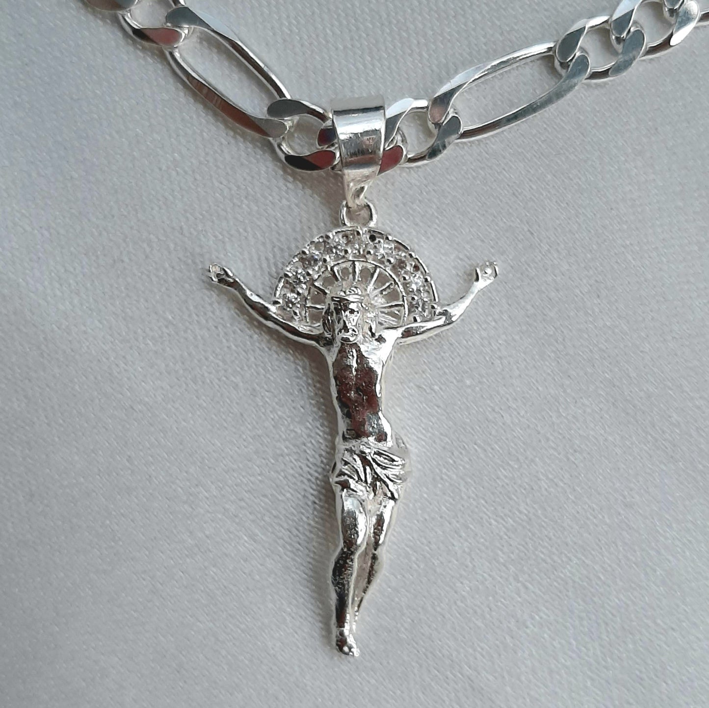 Dije Cristo con Zirconias