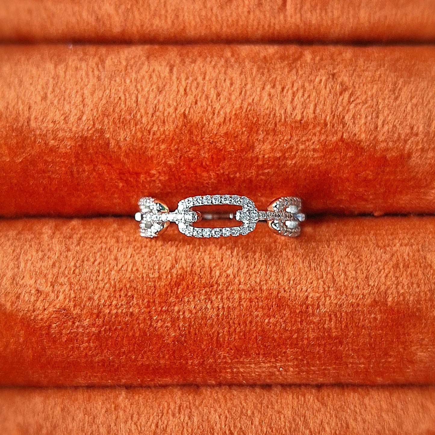 Anillo de Cadena con Zirconias