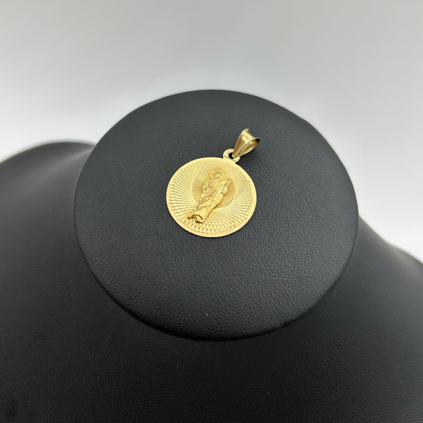 Medalla San Judas Tadeo Diamantada Oro 14k