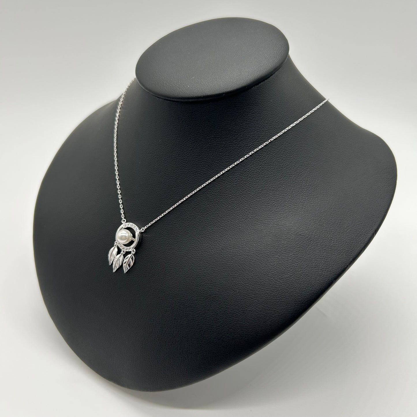 Collar Atrapasueños de Plata con Perla y Zirconias