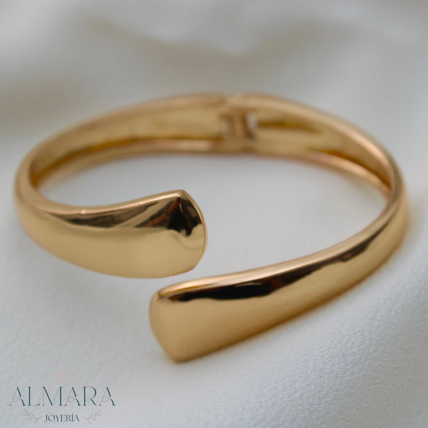 Brazalete Abierto Liso de Acero Inoxidable