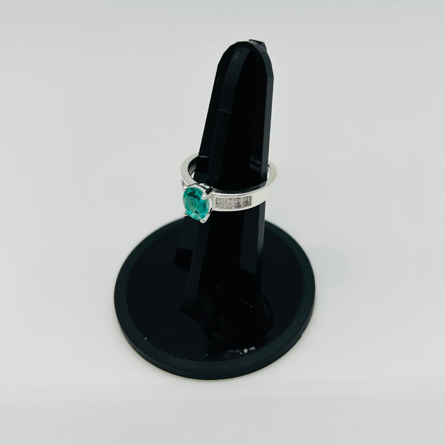 Anillo de Plata con Zirconia Verde