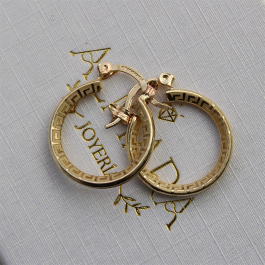 Arracadas con Grecas en Oro 10K con Zirconias