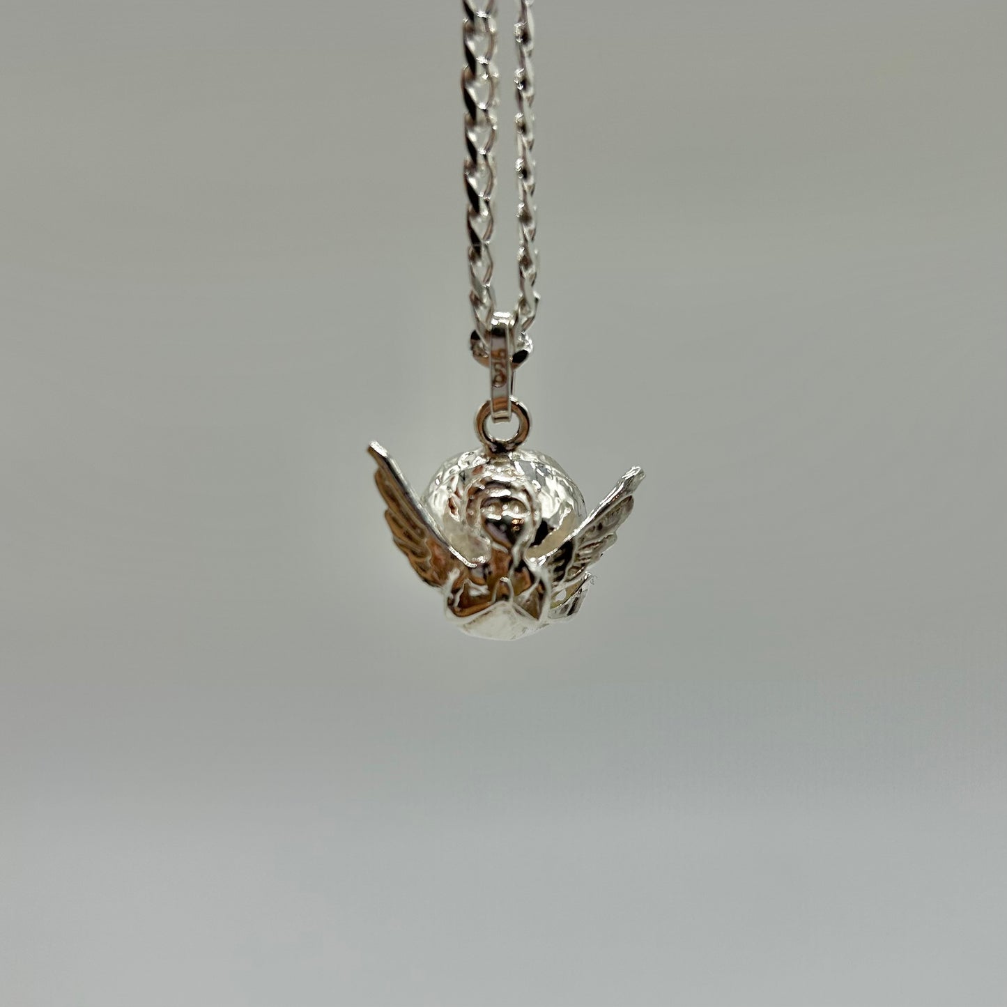 Llamador de Ángeles de Plata