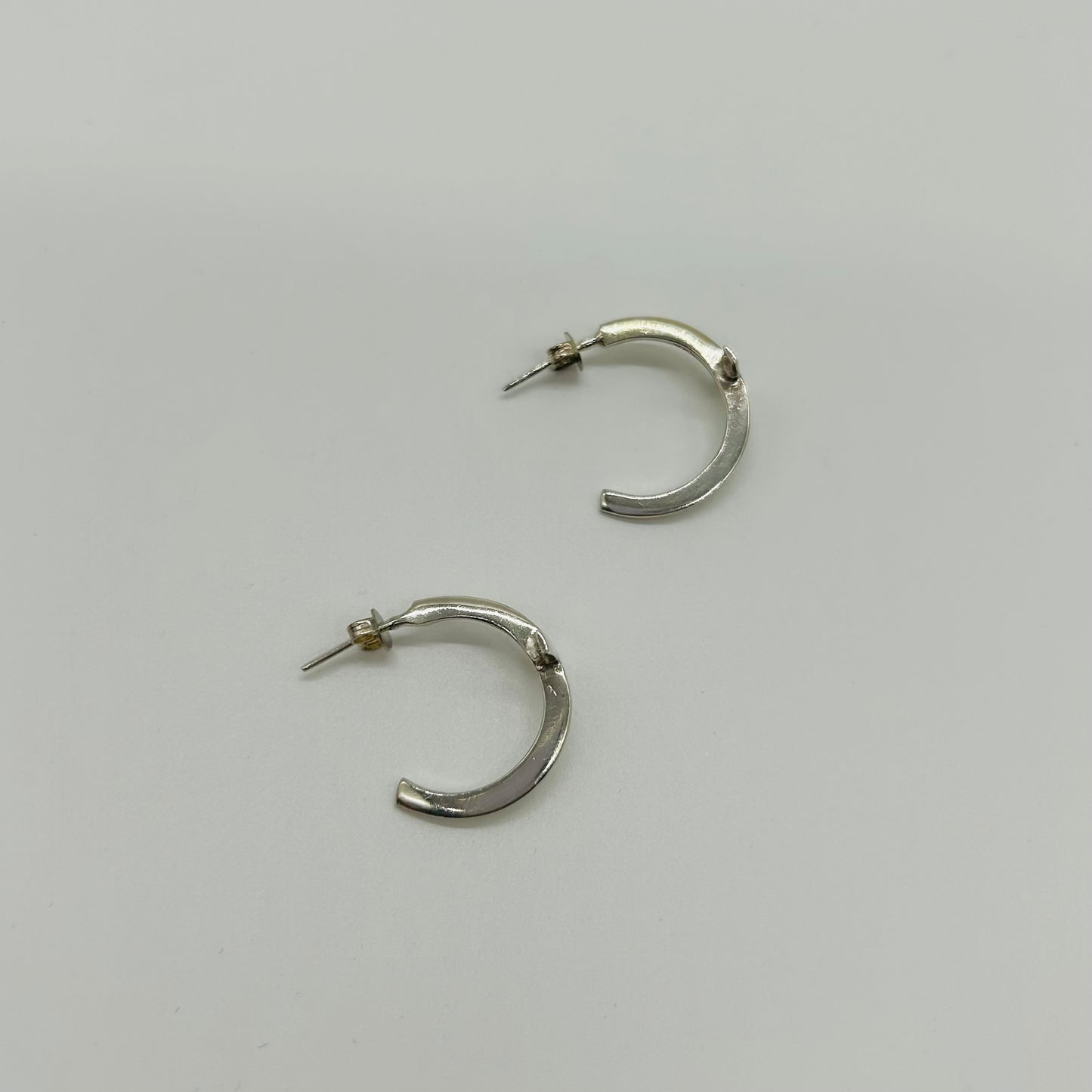 Media Arracada de Cruz en Plata