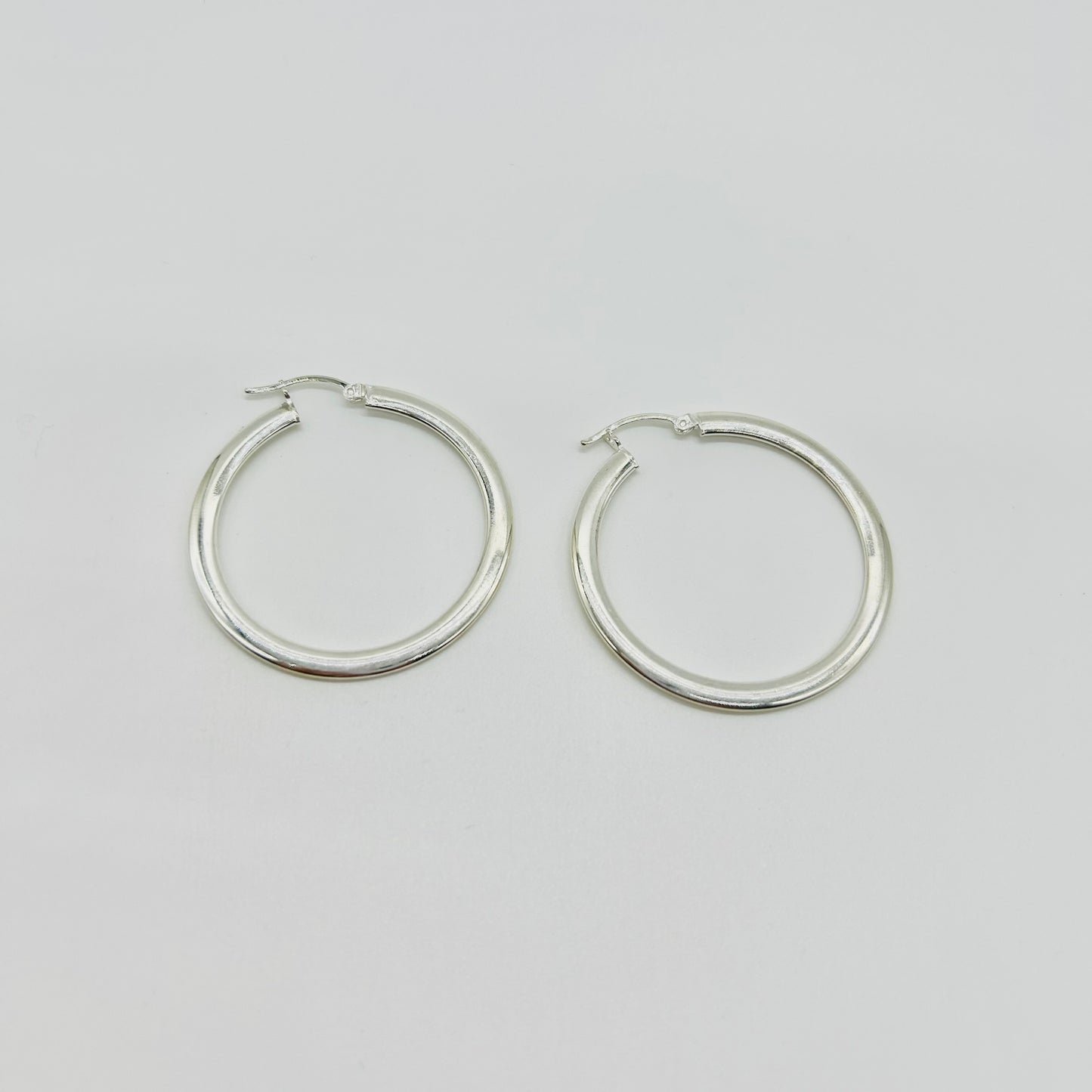 Arracadas Lisas Grandes de Plata