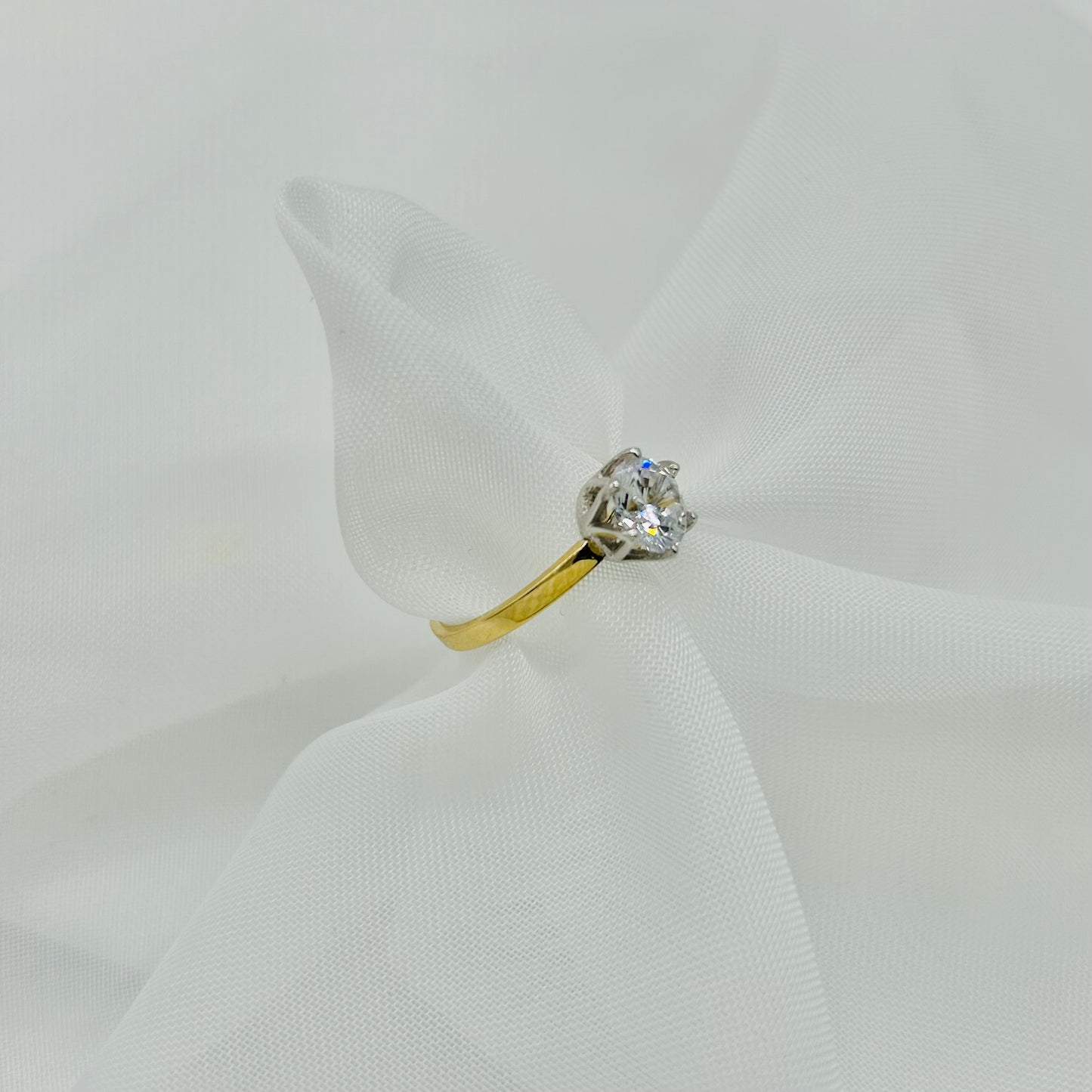 Anillo Solitario Corona Pequeña Oro 14K