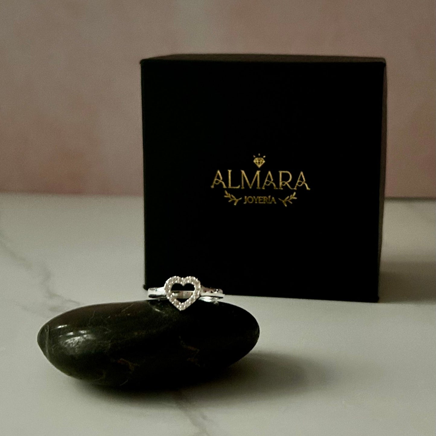 Anillo de Corazón con Zirconias