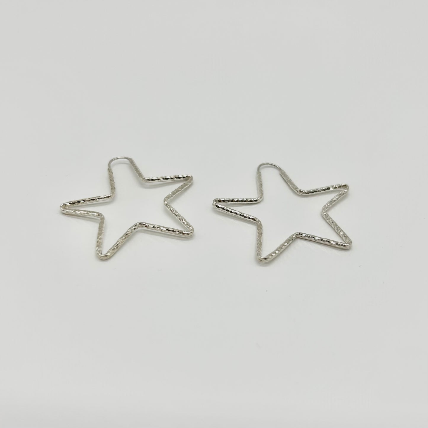 Aretes de Estrella de Tubito Facetados en Plata