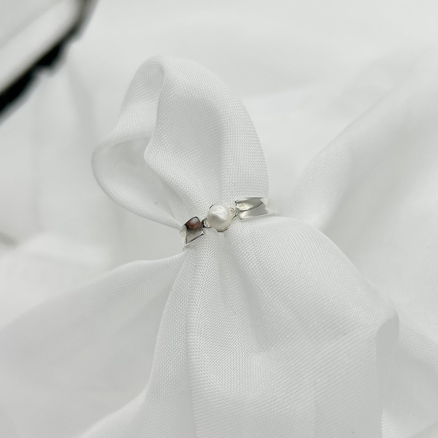 Anillo de Plata con Perla Liso