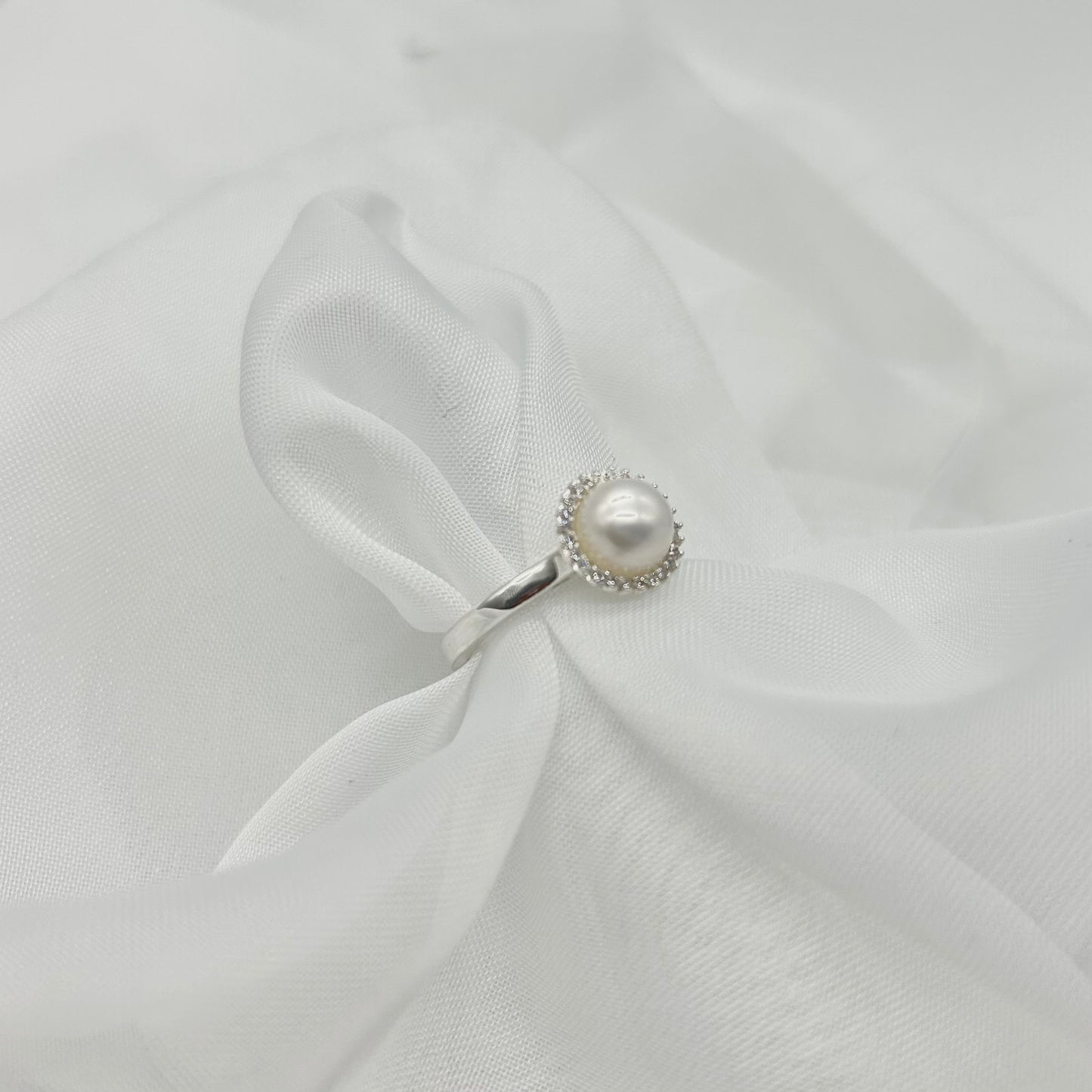 Anillo de Plata con Perla Grande