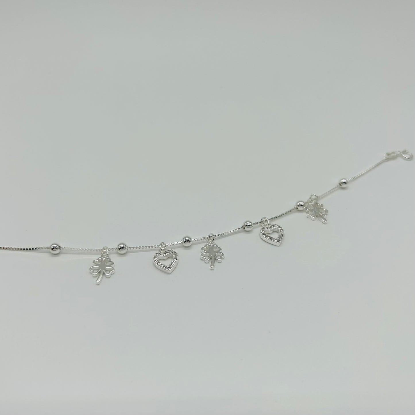 Pulsera de Tréboles y Corazones en Plata