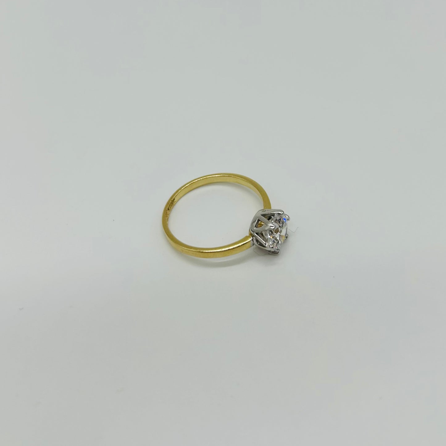 Anillo Solitario Corona Pequeña Oro 14K
