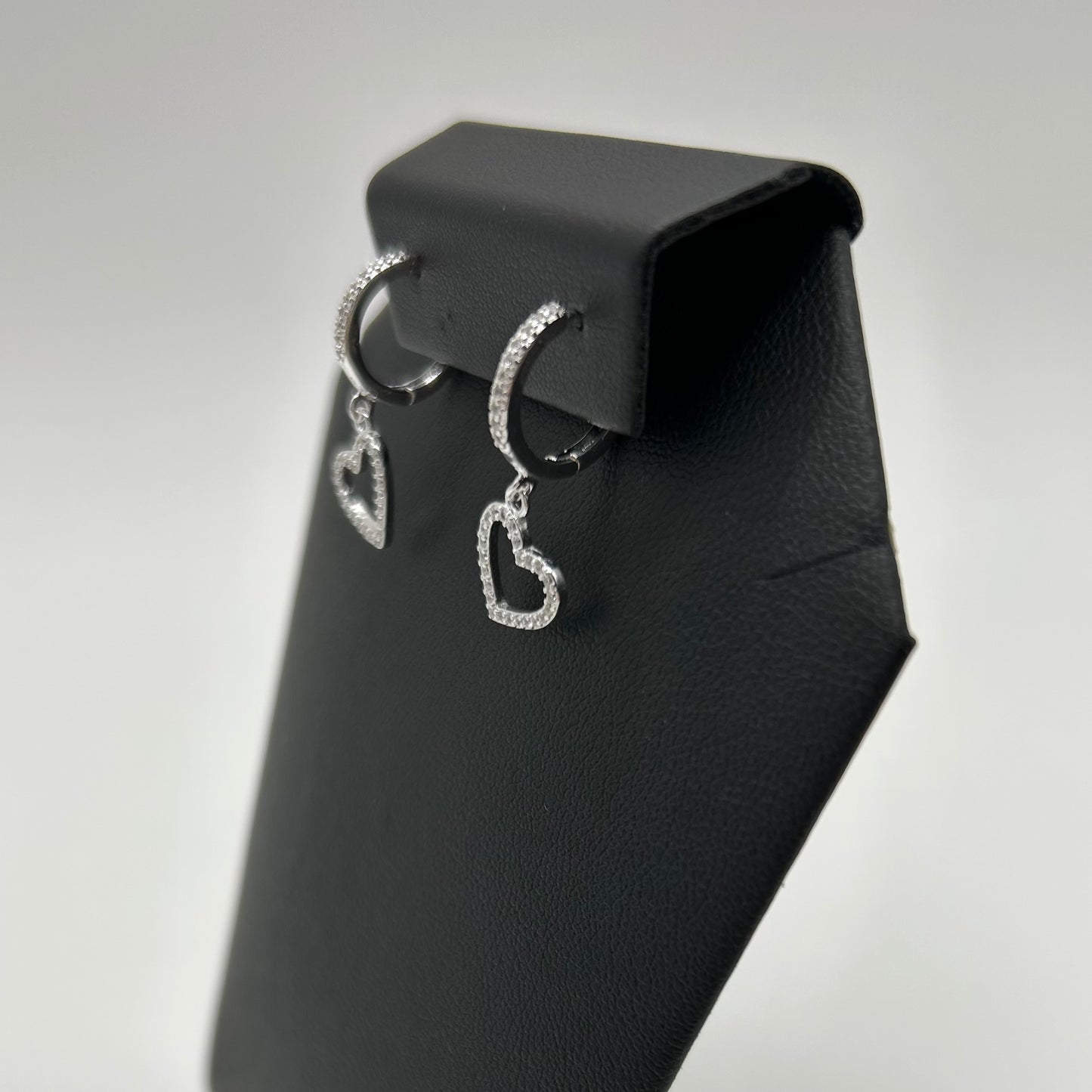 Huggies con Corazones Colgantes de Plata con Zirconias