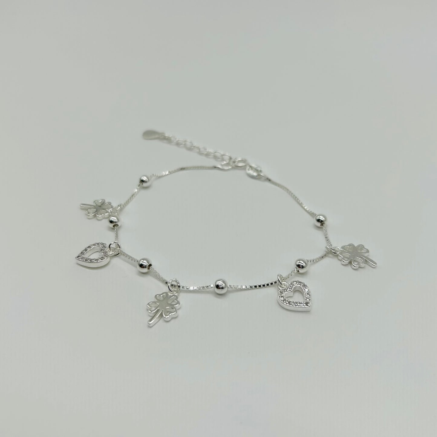 Pulsera de Tréboles y Corazones en Plata