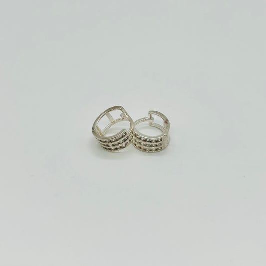 Huggies con Líneas de Zirconias