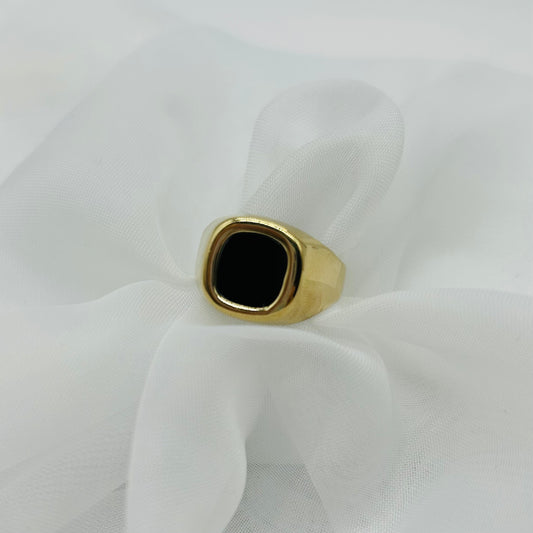 Anillo Plancha Cuadrado con Piedra Ónix Oro 10K