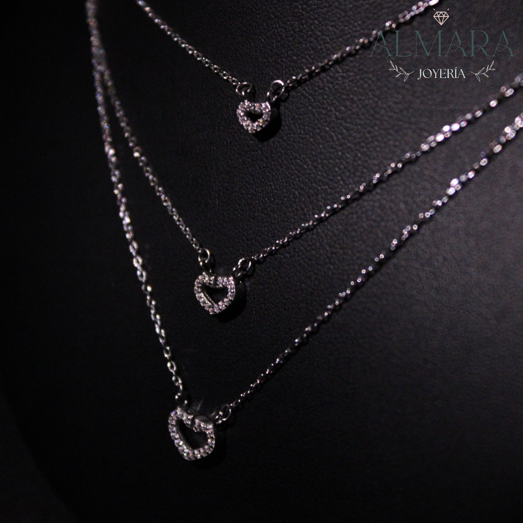 Gargantilla Triple Corazones con Zirconias