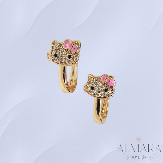 Aretes Kitty con Zirconias