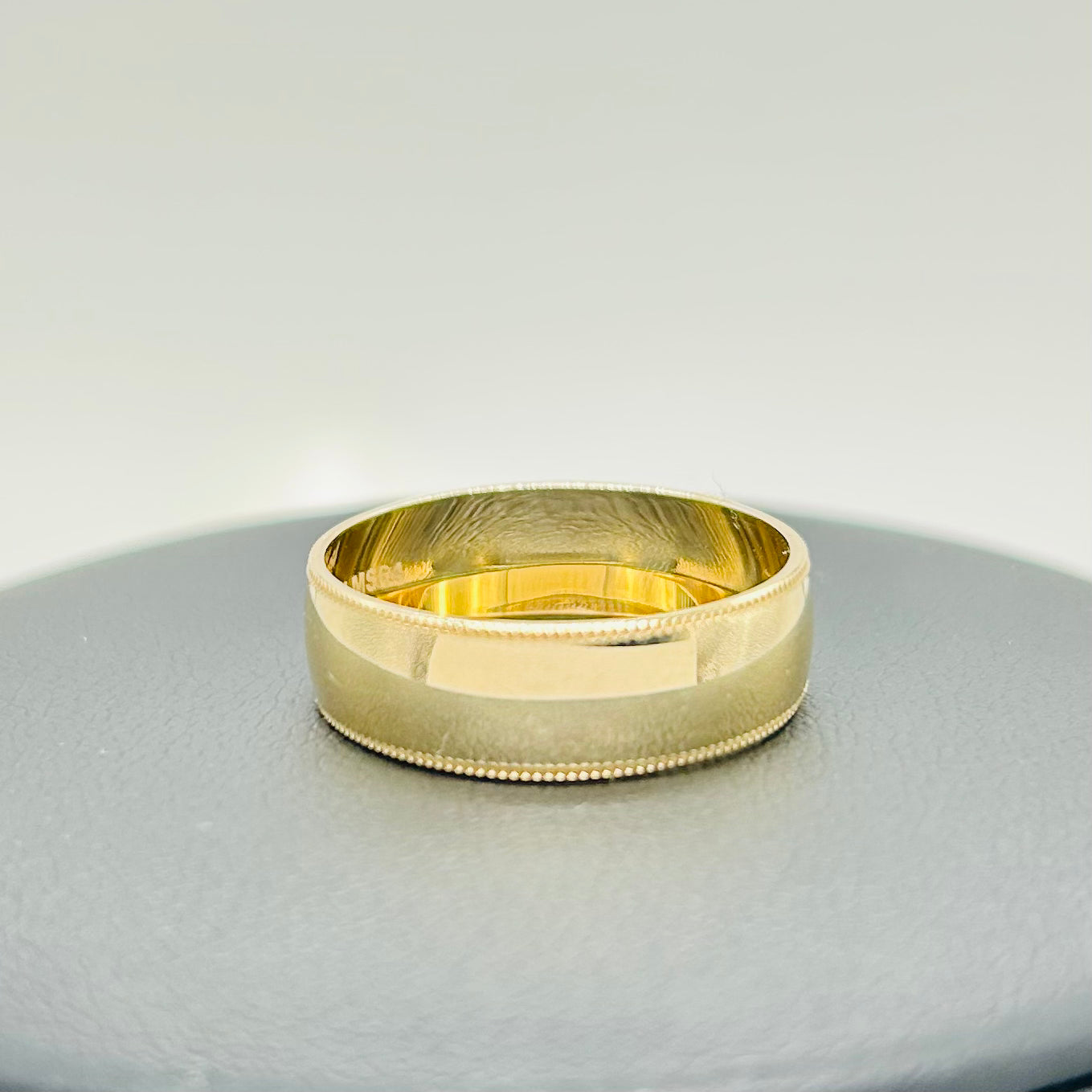 Argolla Lisa con Borde en Oro 14k