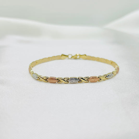 Pulsera con Diseño en Tres Oros 10K