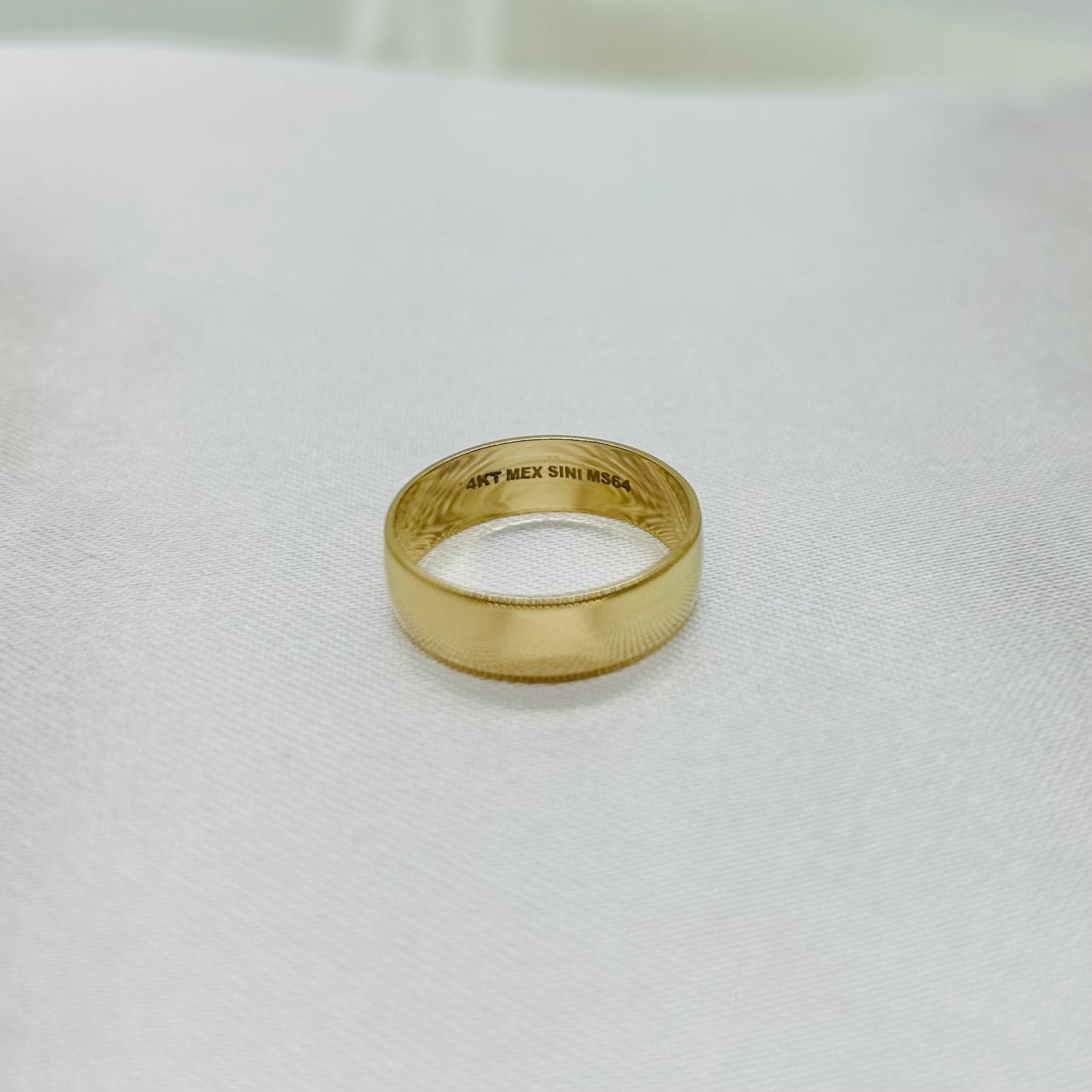 Argolla Lisa con Borde en Oro 14k