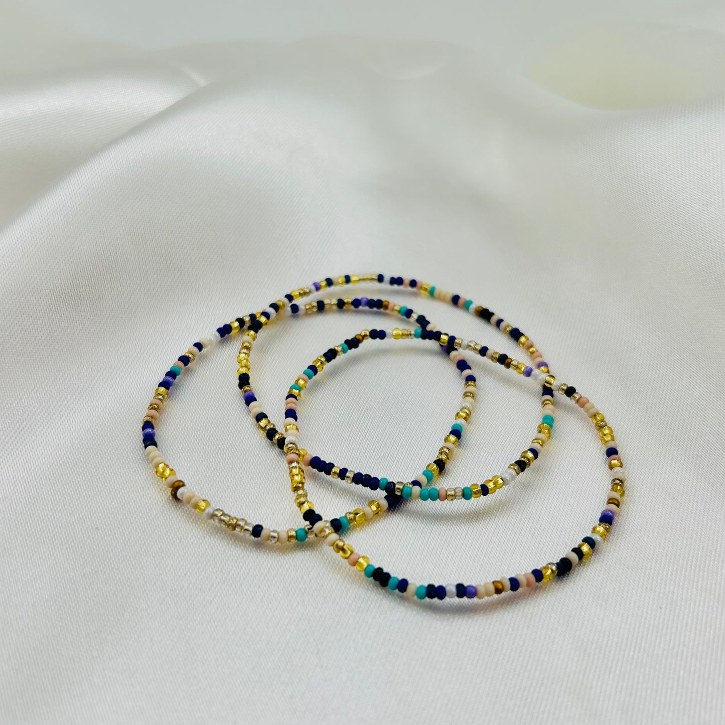 Pulsera Triple de Shakira Azul y Dorada