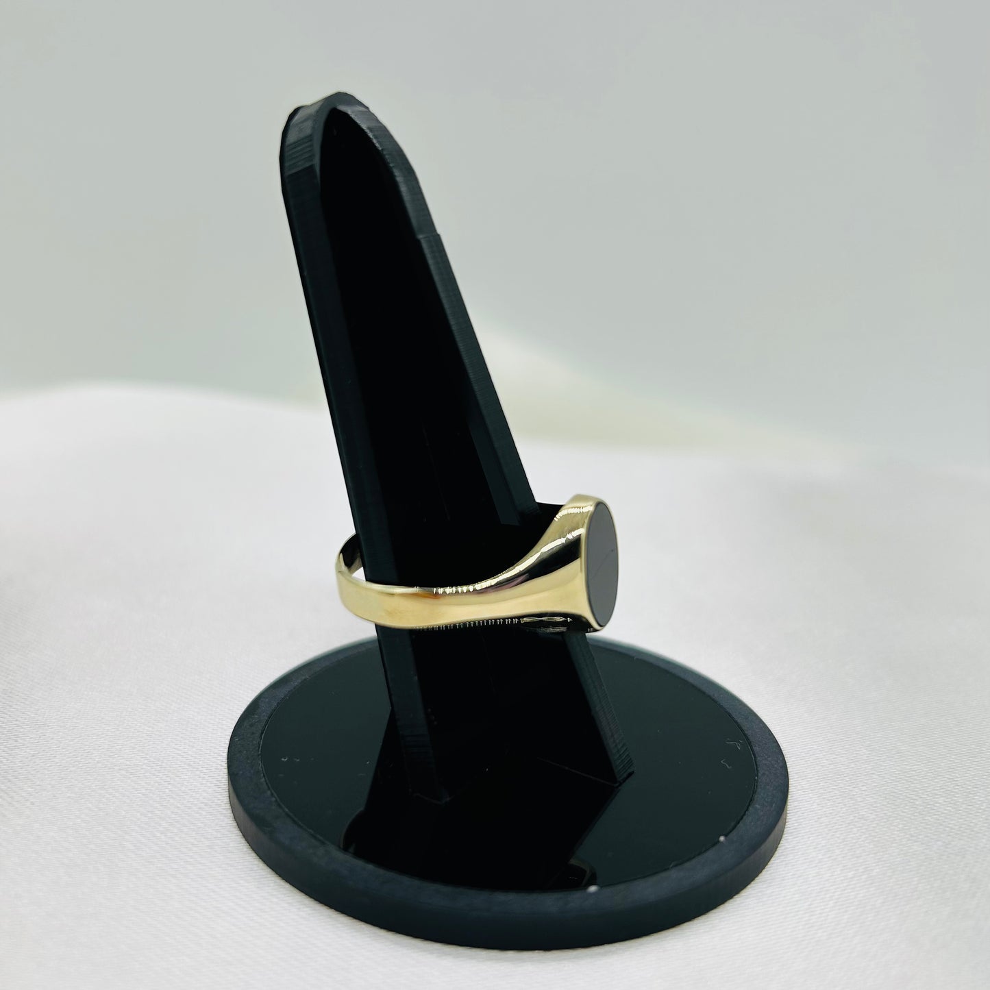 Anillo con Piedra Onix en Oro de 10k