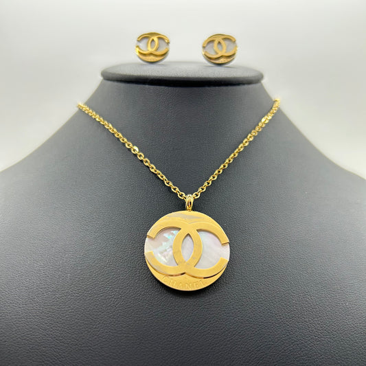 Conjunto Collar y Aretes Coco Chanel de Acero Inoxidable