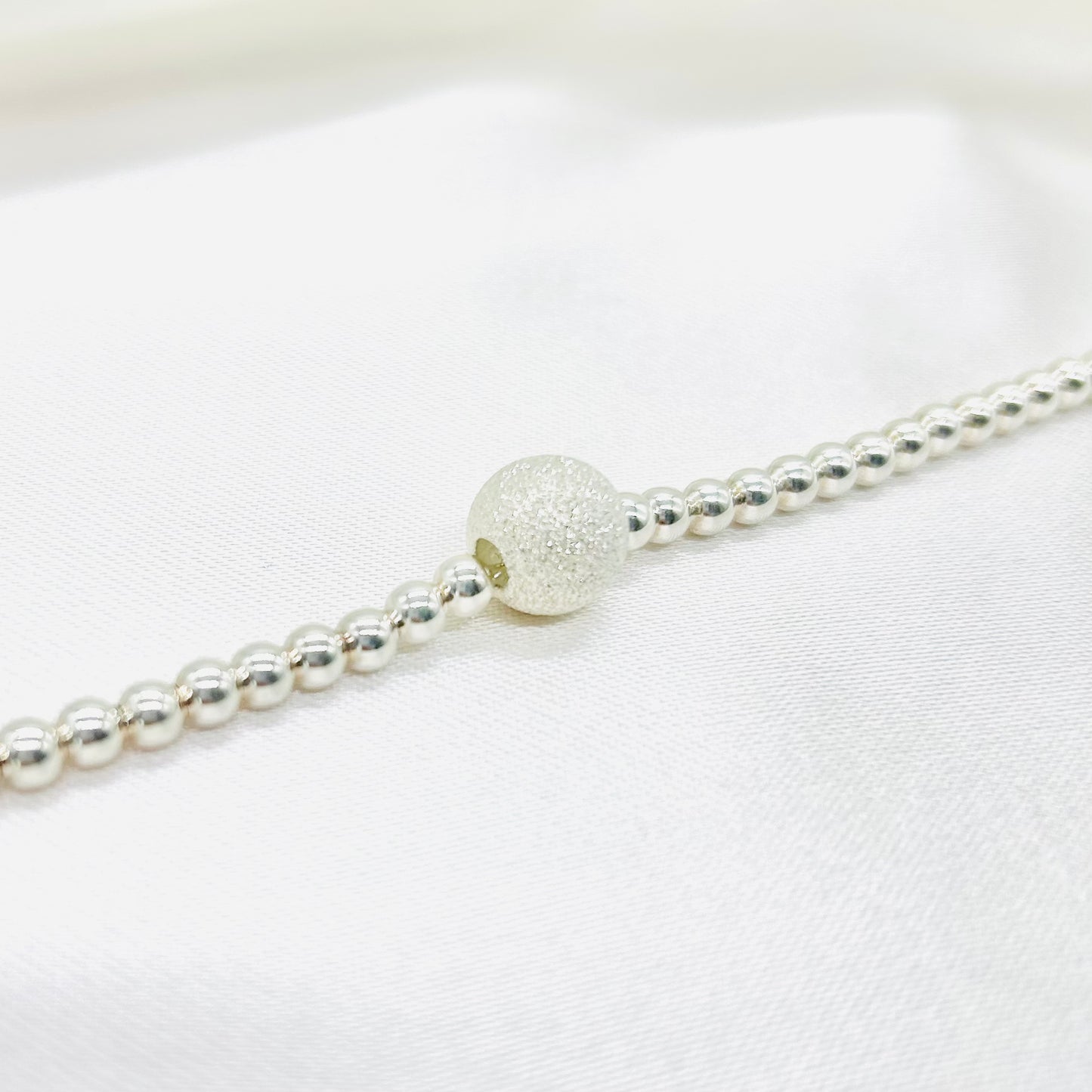 Pulsera Plata de Bolitas