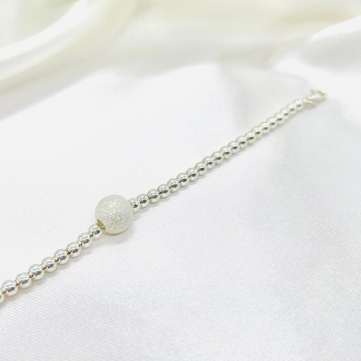 Pulsera Plata de Bolitas