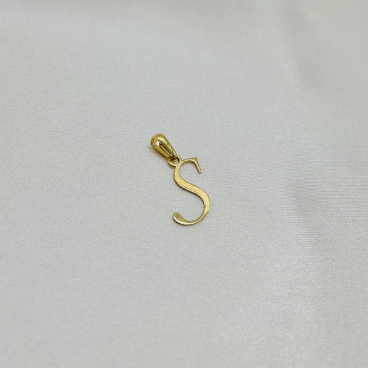 Dije de Letra Liso Oro 14K