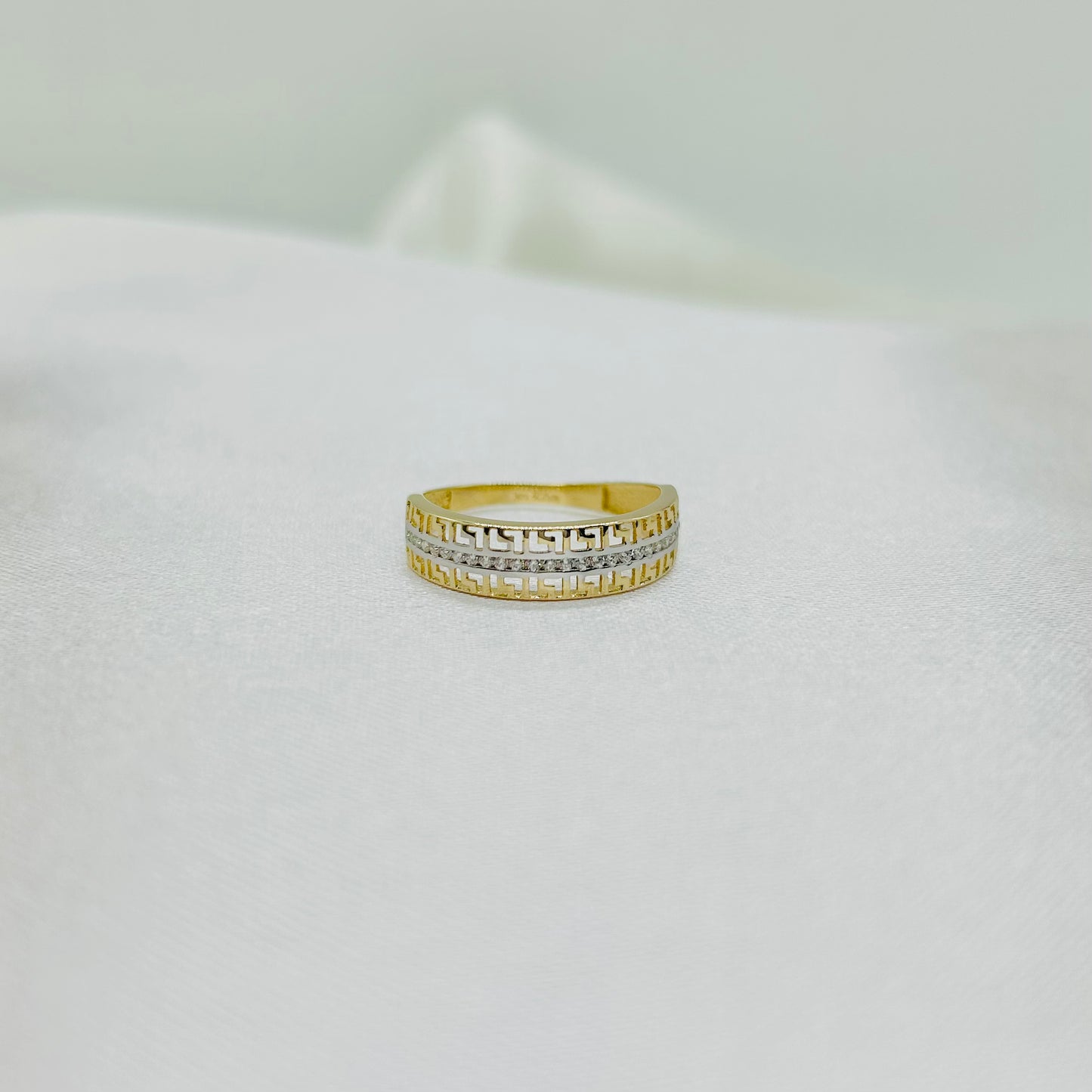 Anillo de Grecas con Zirconias de Oro 14k