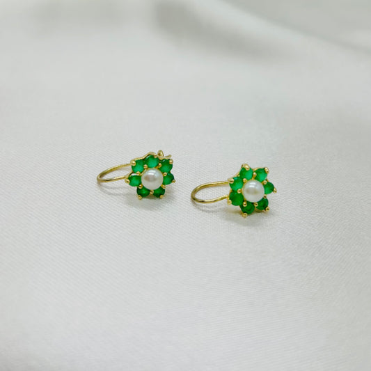 Aretes con Flores de Zirconias Verdes y Perla de Oro 10K