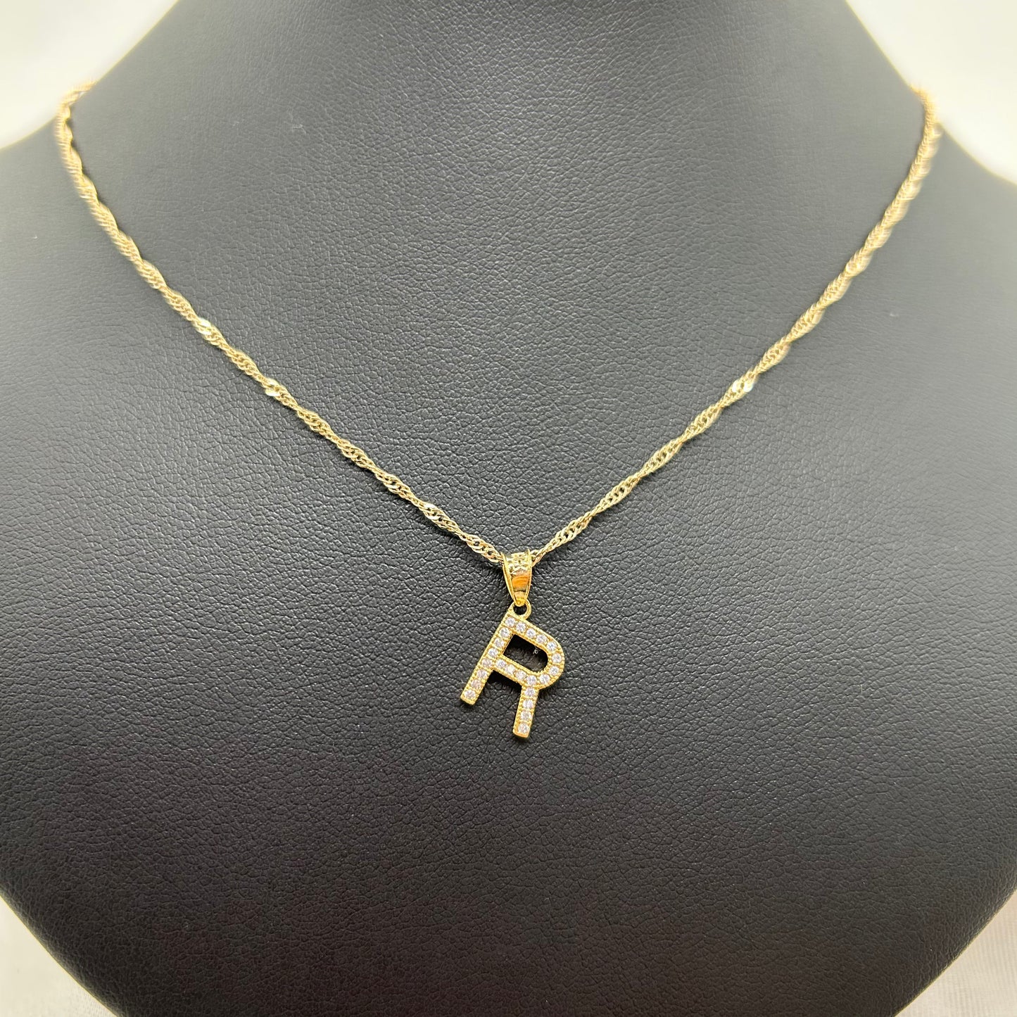 Collar Letra Inicial Oro Laminado y Zirconitas