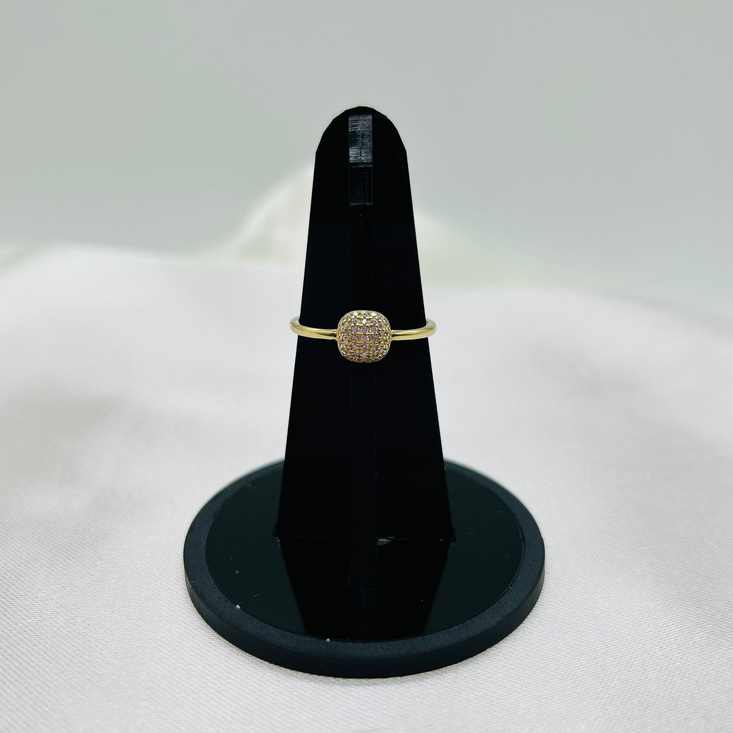 Anillo con Zirconias Oro 14k