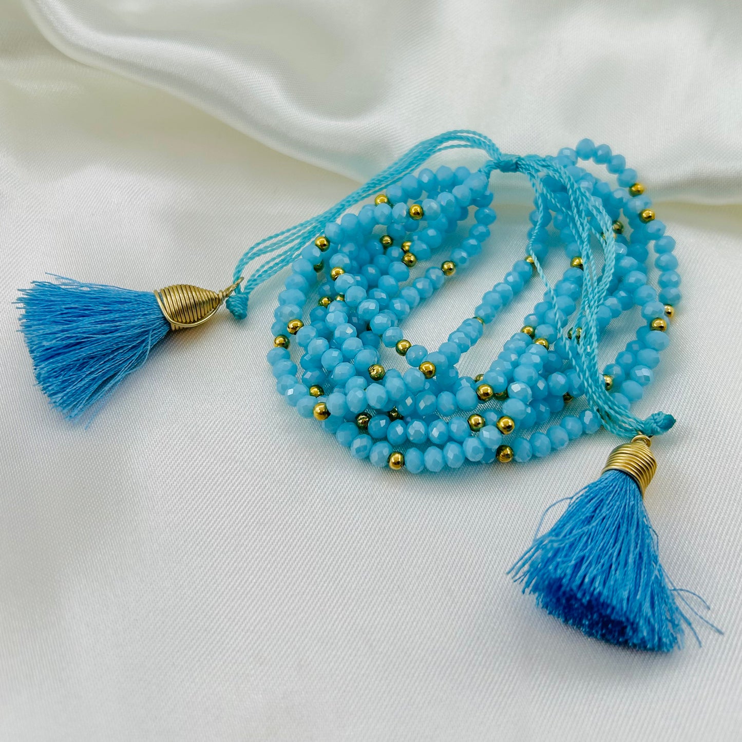 Pulsera de cristal con hilo