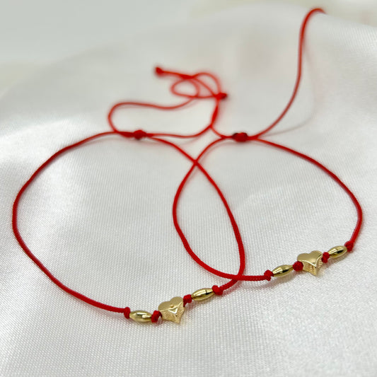 Par de Pulseras Rojas Tejidas con Corazón