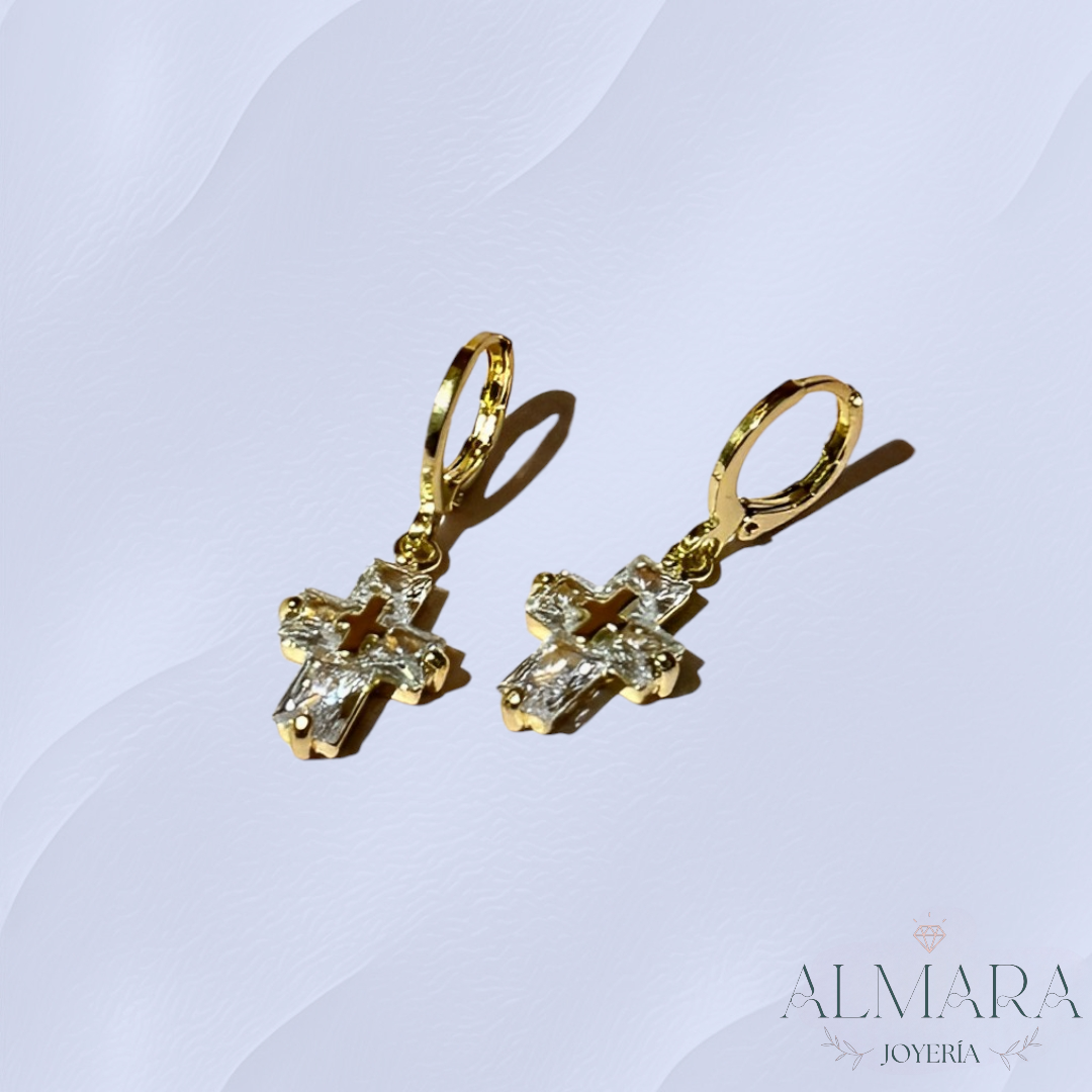 Huggies de Cruz con Zirconias