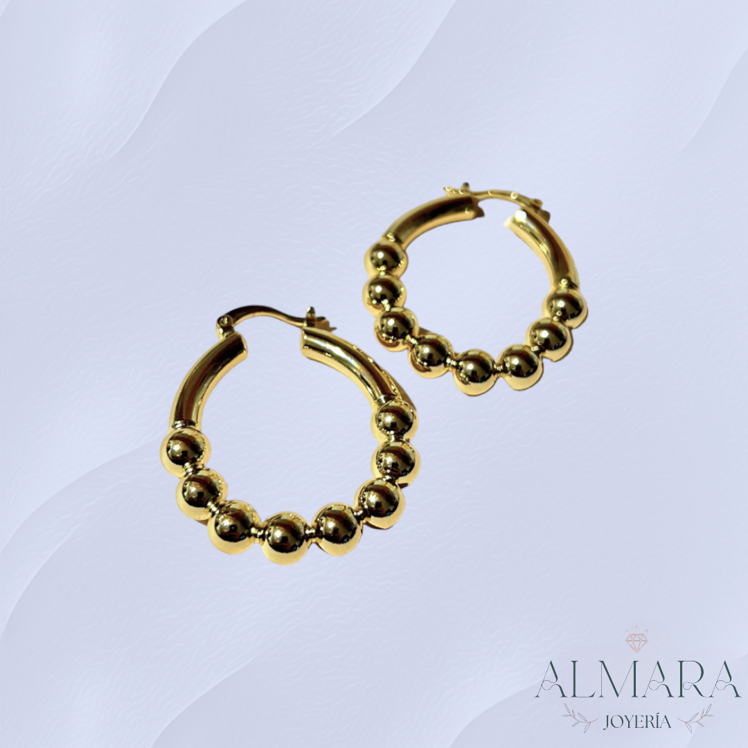 Arracadas Ovalas con Bolitas