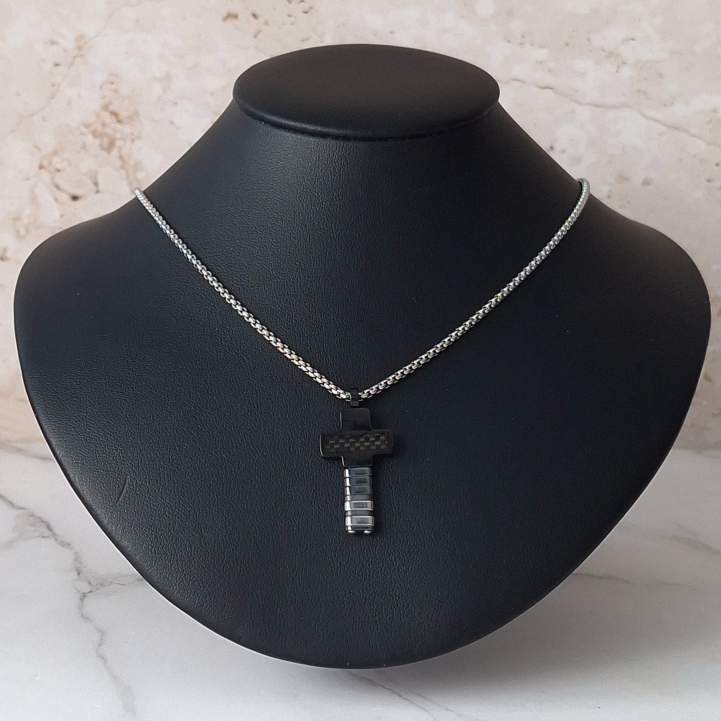 Collar Cruz Rectángulo Caballero