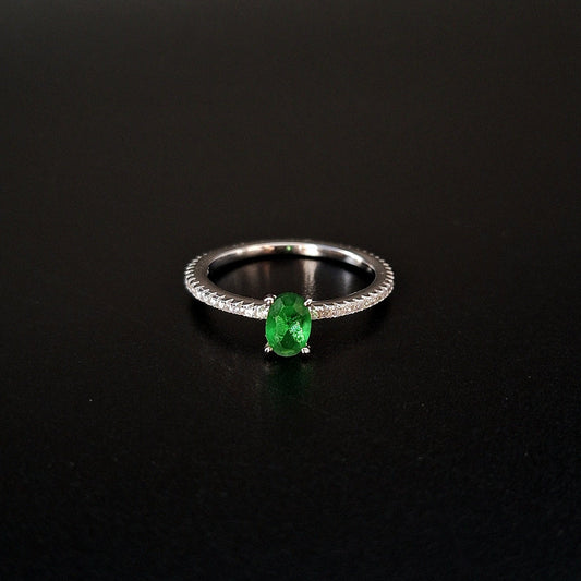 Anillo con Zirconia Verde