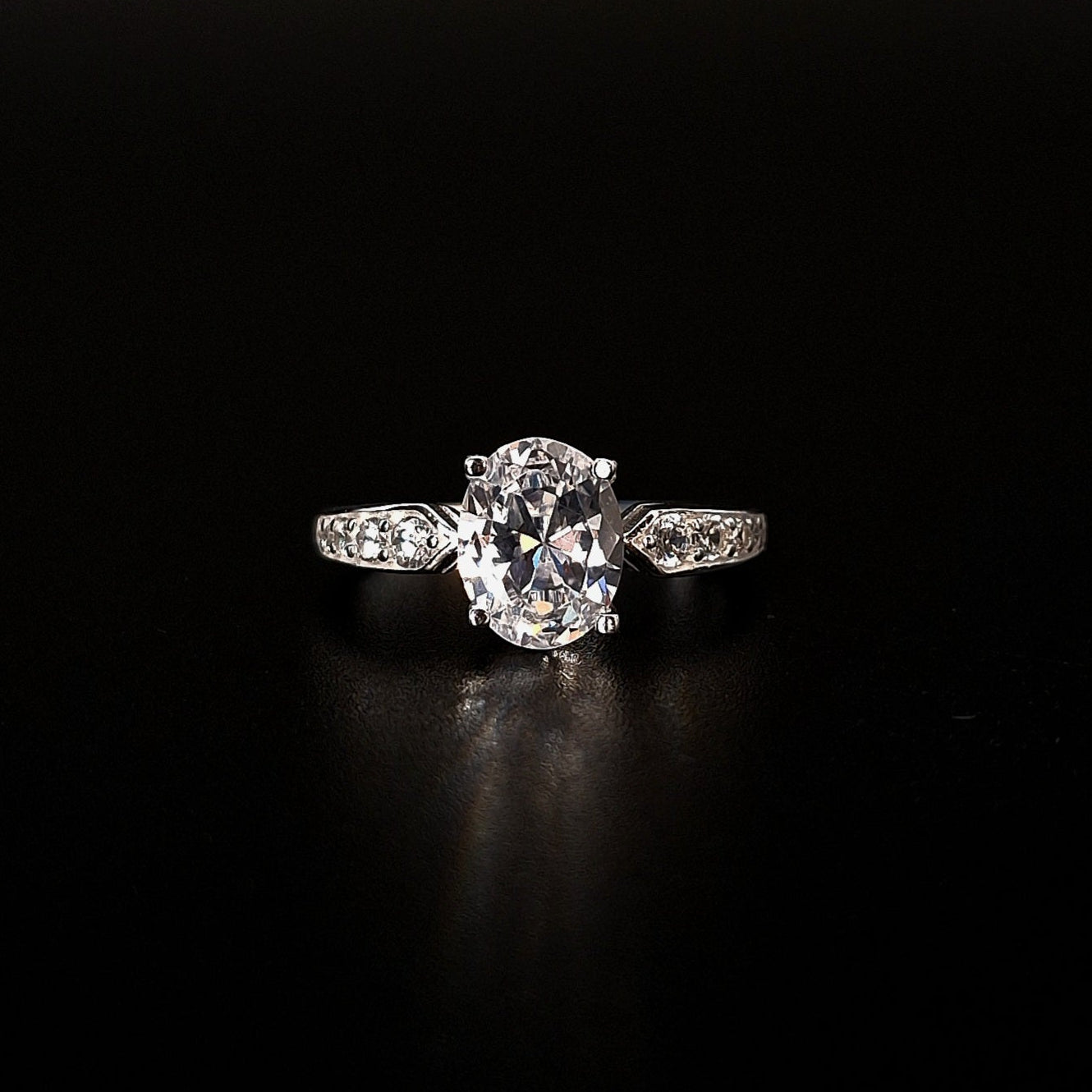 Anillo de Compromiso Óvalo