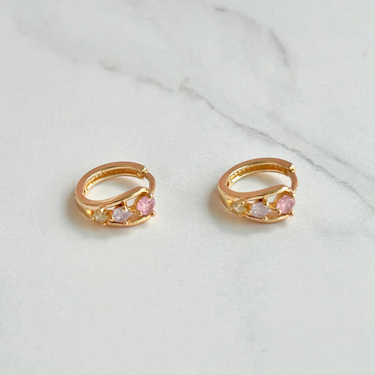 Huggies con Zirconias Pastel