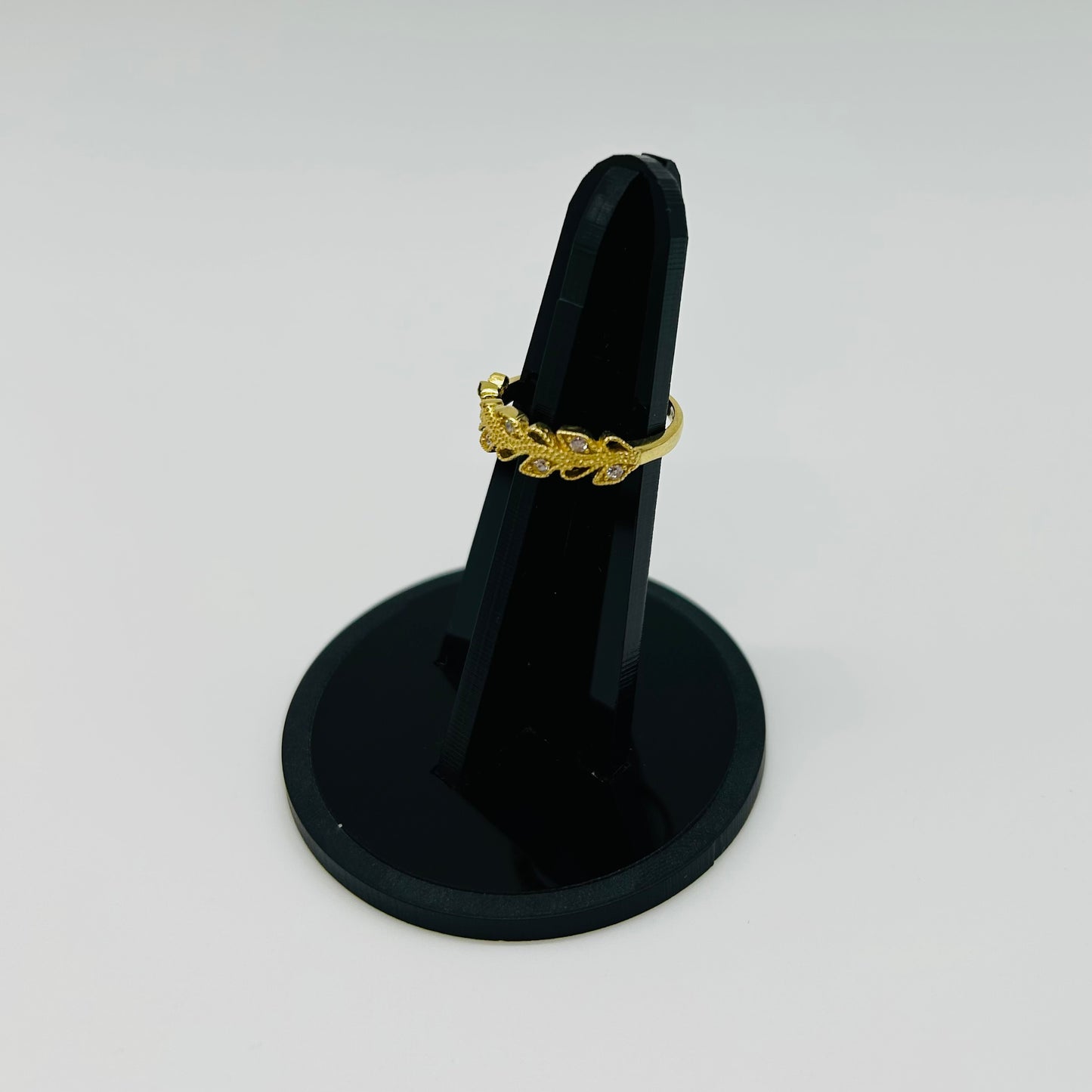 Anillo de Hojas con Zirconias Oro 10K