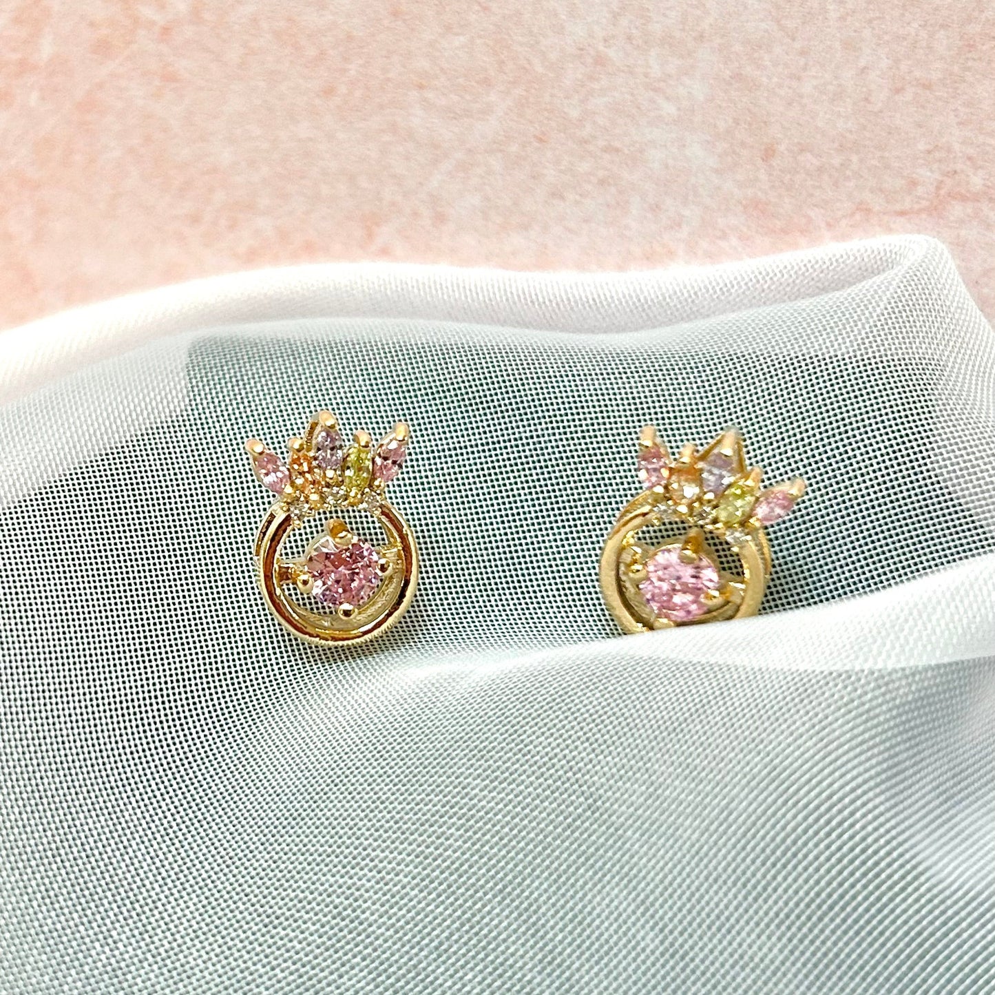 Conjunto Circulo Oro Laminado con Zirconias