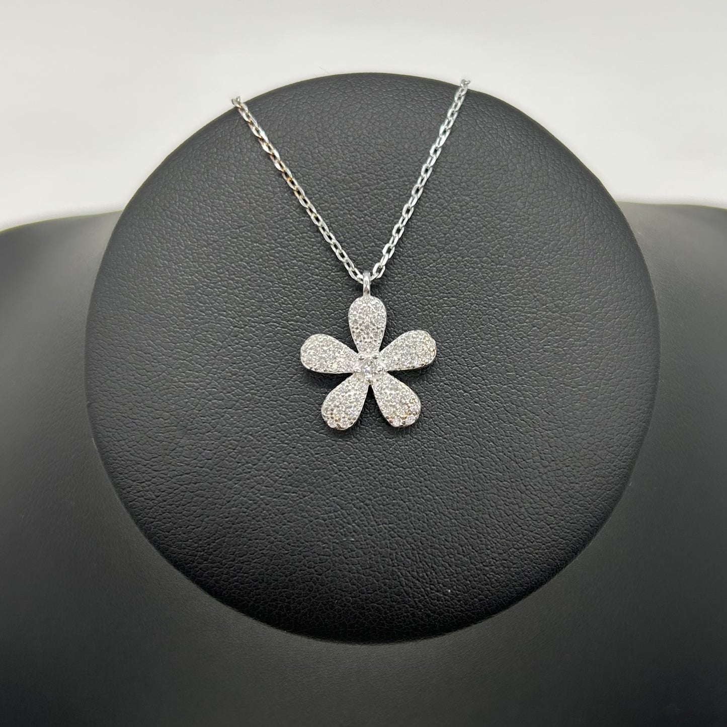 Collar de Flor Pensamiento con Zirconias en Plata