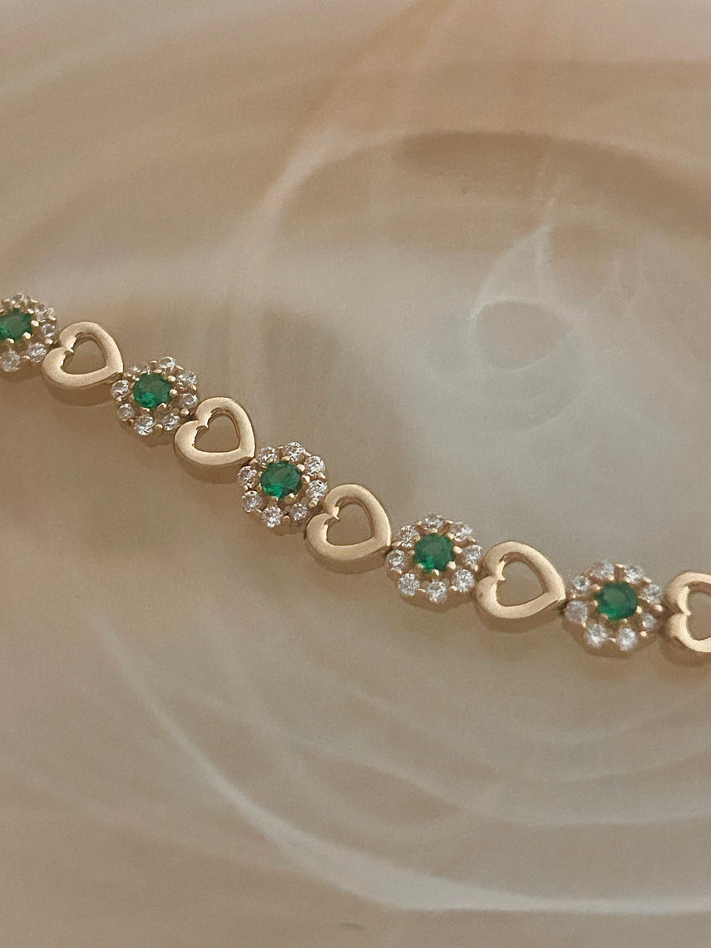 Pulsera Corazones y Flores Esmeralda en Oro 14K